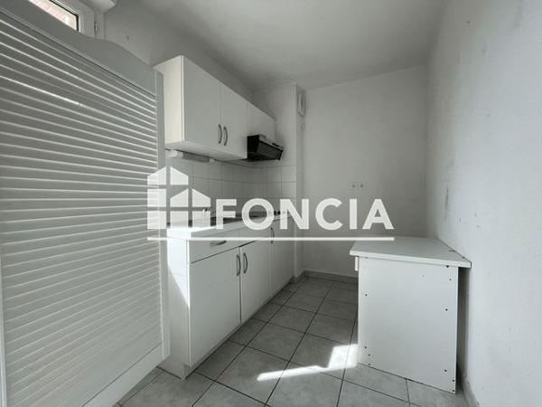 Location Appartement 3 pièces 67.2 m² - 45 RUE PIERRE CAMPION Beuzeville 27210