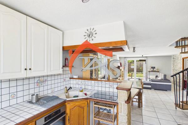Vente                                                      Maison
                        
                     6 pièces                      147 m2                     à Saint-Chamond