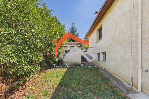 Vente                                                      Maison
                        
                     6 pièces                      147 m2                     à Saint-Chamond