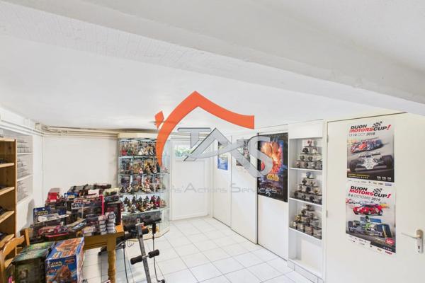 Vente                                                      Maison
                        
                     6 pièces                      147 m2                     à Saint-Chamond