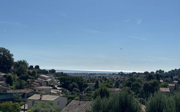 Maison à vendre    6 pièces • 130,26 m2 Cagnes-sur-Mer