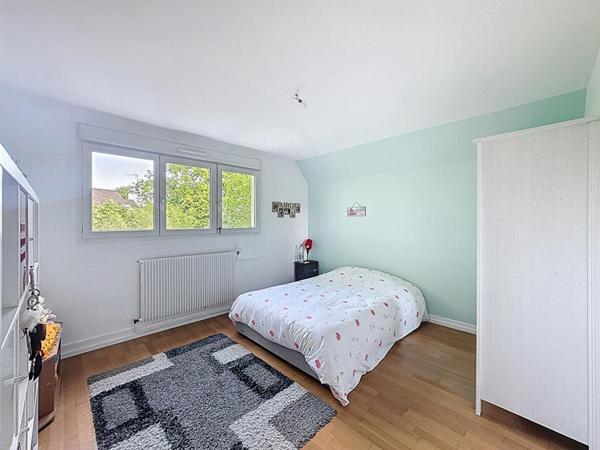 Maison Familiale d'Exception à Igny ! 182 m² de Lumière, Calme et Nature !