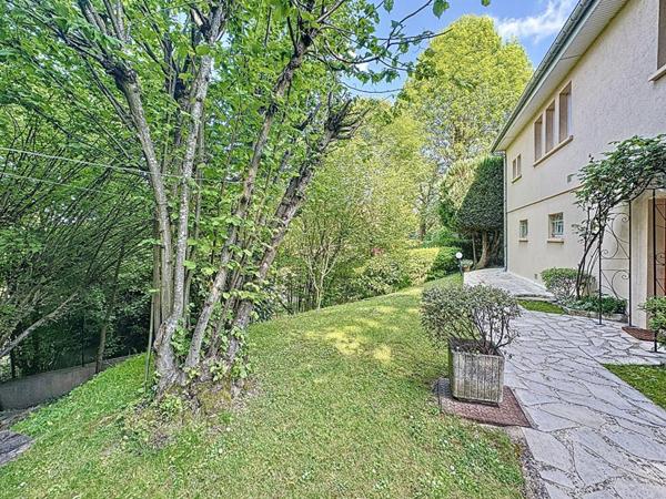 Maison Familiale d'Exception à Igny ! 182 m² de Lumière, Calme et Nature !