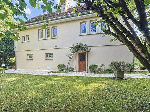Maison Familiale d'Exception à Igny ! 182 m² de Lumière, Calme et Nature !
