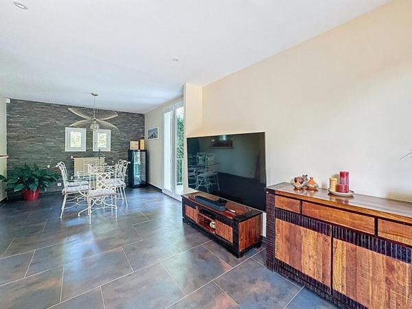 Maison Familiale d'Exception à Igny ! 182 m² de Lumière, Calme et Nature !