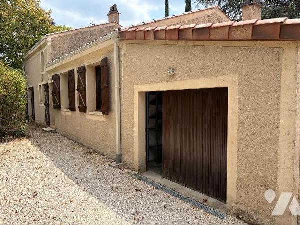 A VENDRE - A Cajarc (Lot - 46160) - Idéalement placée, au calme, à 5 minutes à pieds du bourg d...