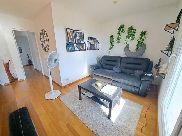 Appartement 3 chambres - toit terrasse en bord de seine à Mantes-la-jolie