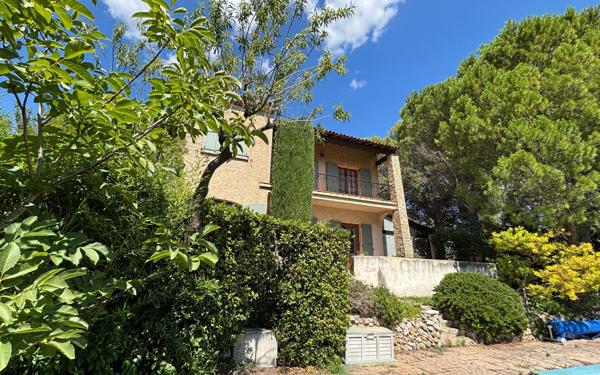 Maison à vendre    5 pièces • 150 m2 Roquevaire