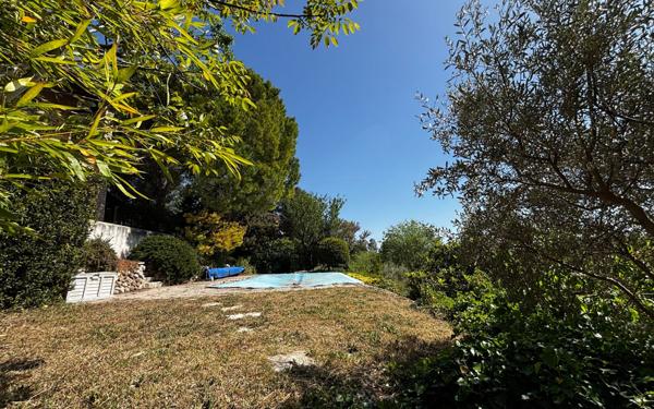 Maison à vendre    5 pièces • 150 m2 Roquevaire