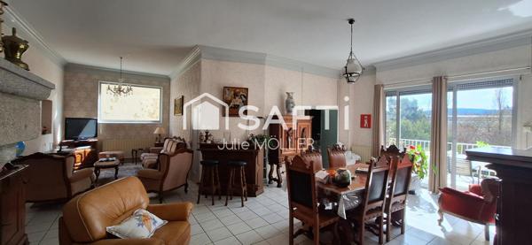 Ensemble immobilier avec 2 maisons et dépendances