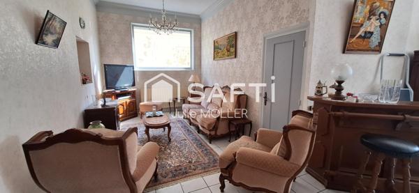 Ensemble immobilier avec 2 maisons et dépendances