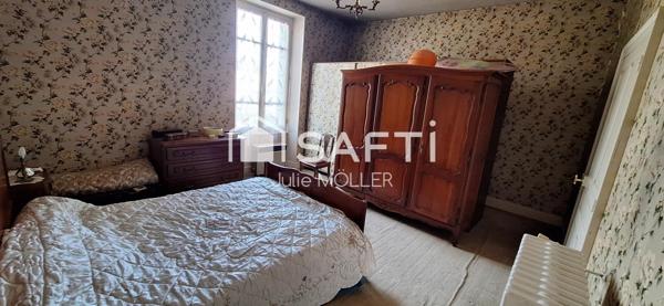 Ensemble immobilier avec 2 maisons et dépendances