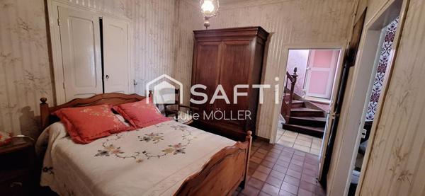 Ensemble immobilier avec 2 maisons et dépendances