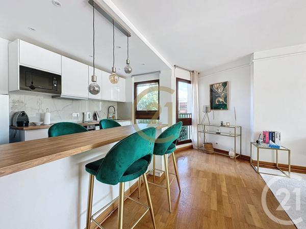 Appartement F4 à vendre  4 pièces - 83,92 m2 LE CHESNAY - 78