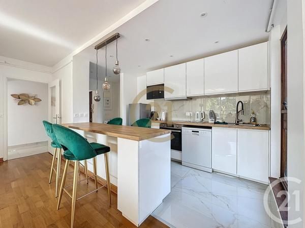 Appartement F4 à vendre  4 pièces - 83,92 m2 LE CHESNAY - 78