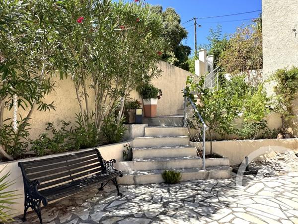 Maison à vendre  3 pièces - 87 m 2   LA CADIERE D AZUR  - 83