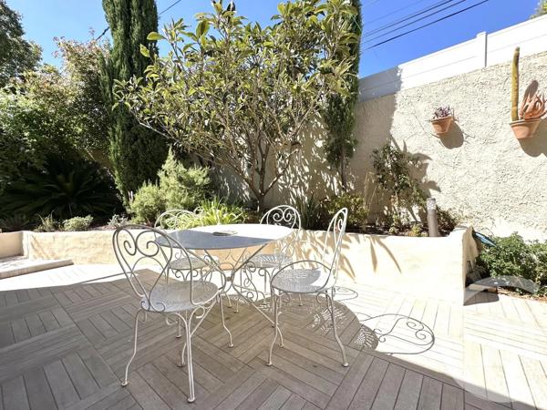 Maison à vendre  3 pièces - 87 m 2   LA CADIERE D AZUR  - 83
