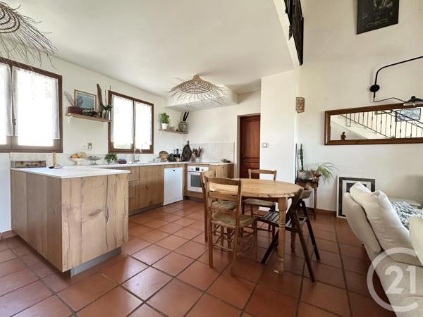 Maison à vendre  3 pièces - 87 m 2   LA CADIERE D AZUR  - 83