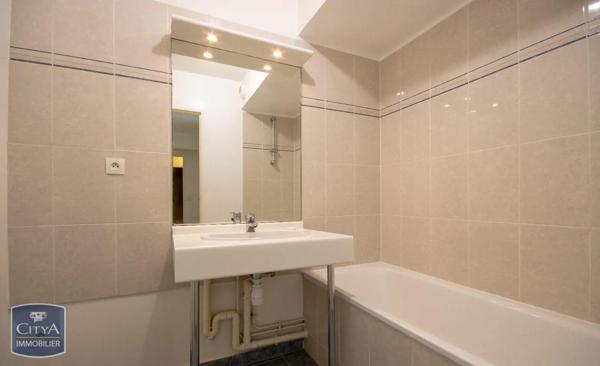 Appartement à louer 3 pièces 68.66m²