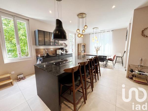 Maison à vendre 6 pièces 170 m² Villeneuve-lès-Avignon