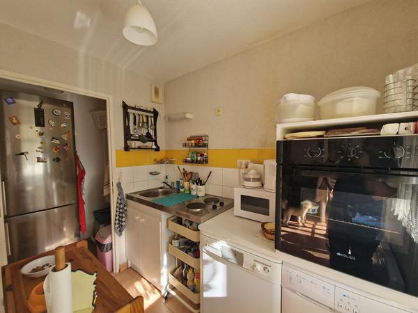 CARCASSONNE, Appartement Vendu loué avec jardin
