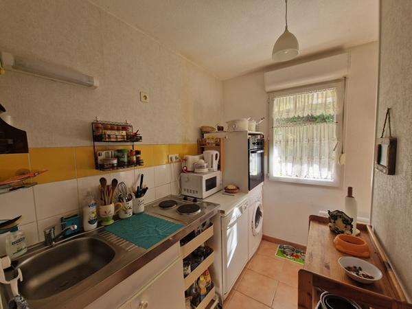 CARCASSONNE, Appartement Vendu loué avec jardin