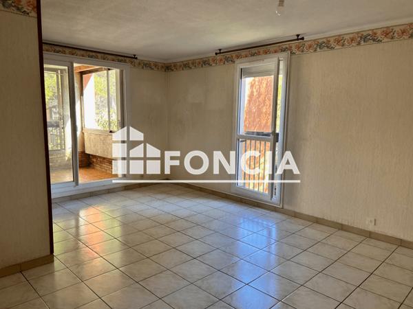 Location Appartement 4 pièces 80.7 m² - La Seyne Sur Mer 83500