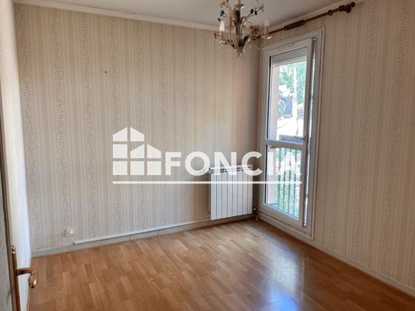 Location Appartement 4 pièces 80.7 m² - La Seyne Sur Mer 83500