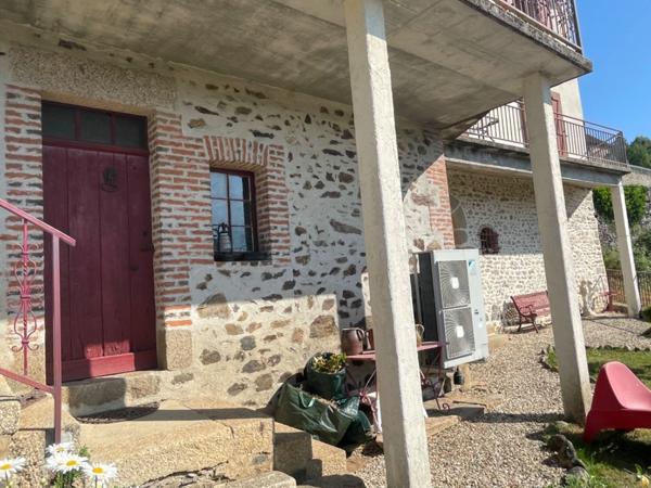 SCIERIE ET MAISON SUR 106 M², L’ENSEMBLE SUR 25000 M² DE TERRAIN AVEC GRANGES ET ANNEXES >