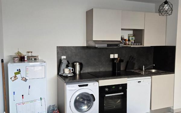 Appartement à louer    3 pièces • 69 m2 Nîmes