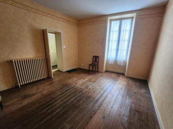 Luçon (85400) Maison de ville en pierre