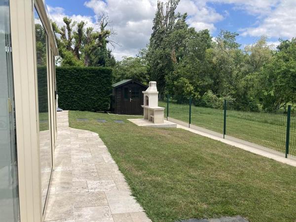 Maison à vendre 359 040 € Saint-Loubès 6 p 136 m² DPE C