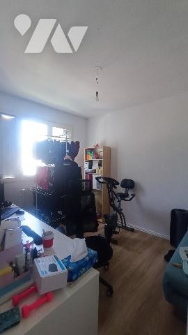 AVON , 7 mn à pied de la gare, Appartement F3  de 58.94 m² - cave - parking couvert - 
vendu loué.