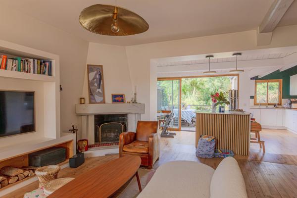 Maison de ville rénovée avec garage et jardin - la Genette
