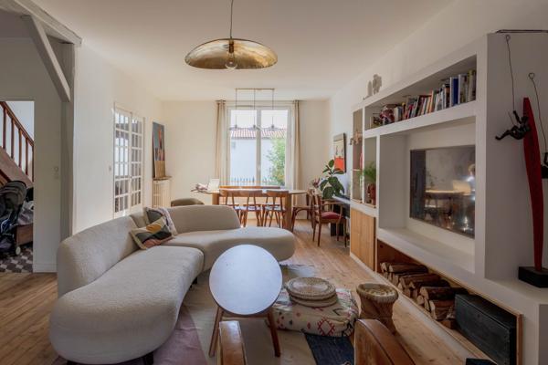 Maison de ville rénovée avec garage et jardin - la Genette