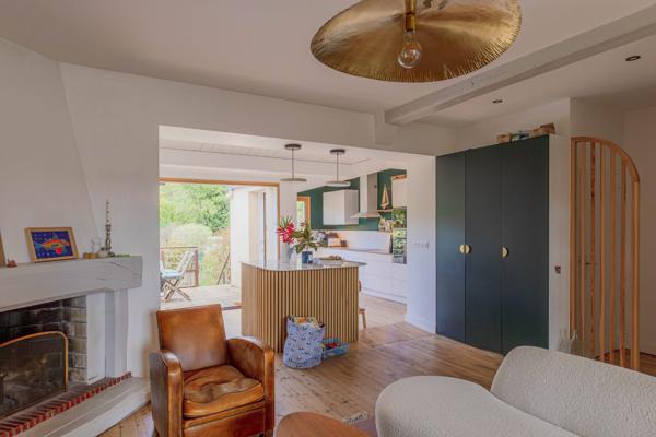 Maison de ville rénovée avec garage et jardin - la Genette