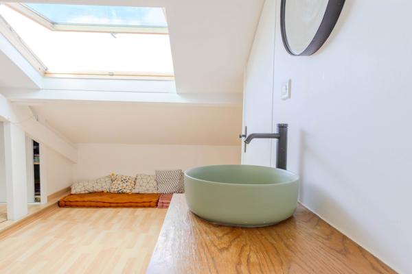 Maison de ville rénovée avec garage et jardin - la Genette