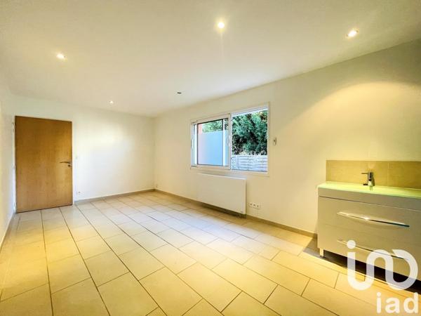 Appartement 5 pièces de 135 m² à Les Ancizes-Comps (63770)