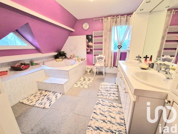 Maison à vendre 7 pièces 182 m² Forges-les-Eaux