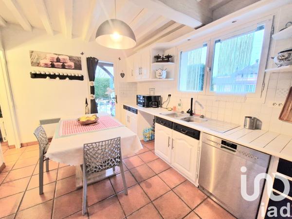 Maison à vendre 7 pièces 182 m² Forges-les-Eaux