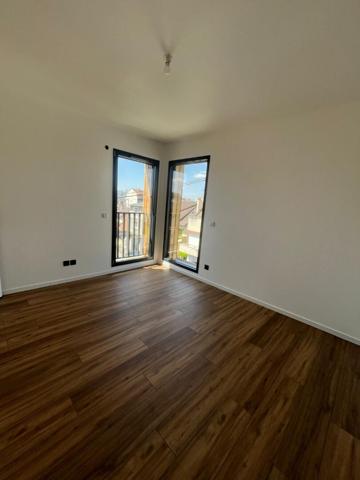 Maison Montreuil 4 pièce(s) 98.9 m2