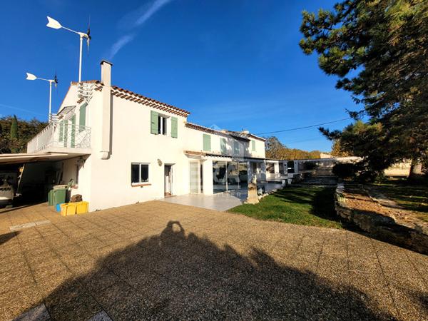 Maison meublée Les Pennes Mirabeau 8 pièce(s) 253.6 m2