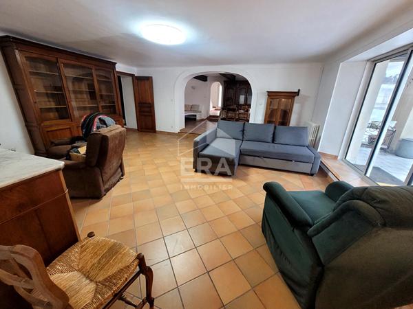 Maison meublée Les Pennes Mirabeau 8 pièce(s) 253.6 m2