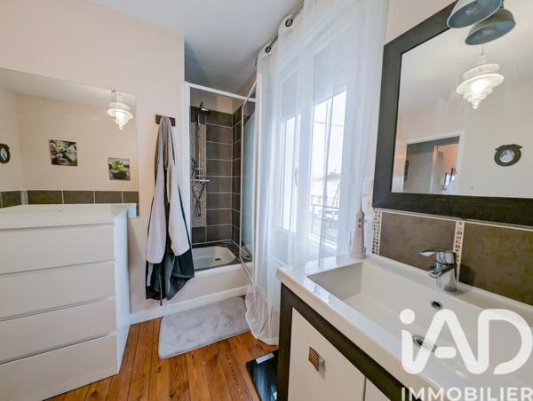 Maison à vendre 6 pièces 121 m² Gond-Pontouvre