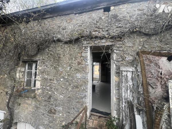 Maison de bourg de 33m² à rénover