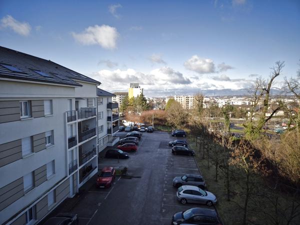 Vétraz-Monthoux (74100) Appartement Type 1 Loué, 28 m², Terrasse avec vue, parking boxable