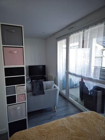 Vétraz-Monthoux (74100) Appartement Type 1 Loué, 28 m², Terrasse avec vue, parking boxable