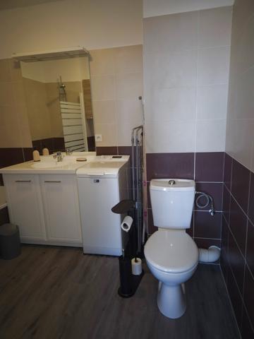 Vétraz-Monthoux (74100) Appartement Type 1 Loué, 28 m², Terrasse avec vue, parking boxable