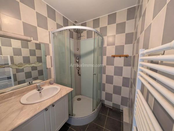 Location Maison 5 pièces 130 m2 à Coutras