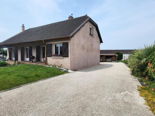 Maison familiale à Abergement-La-Ronce